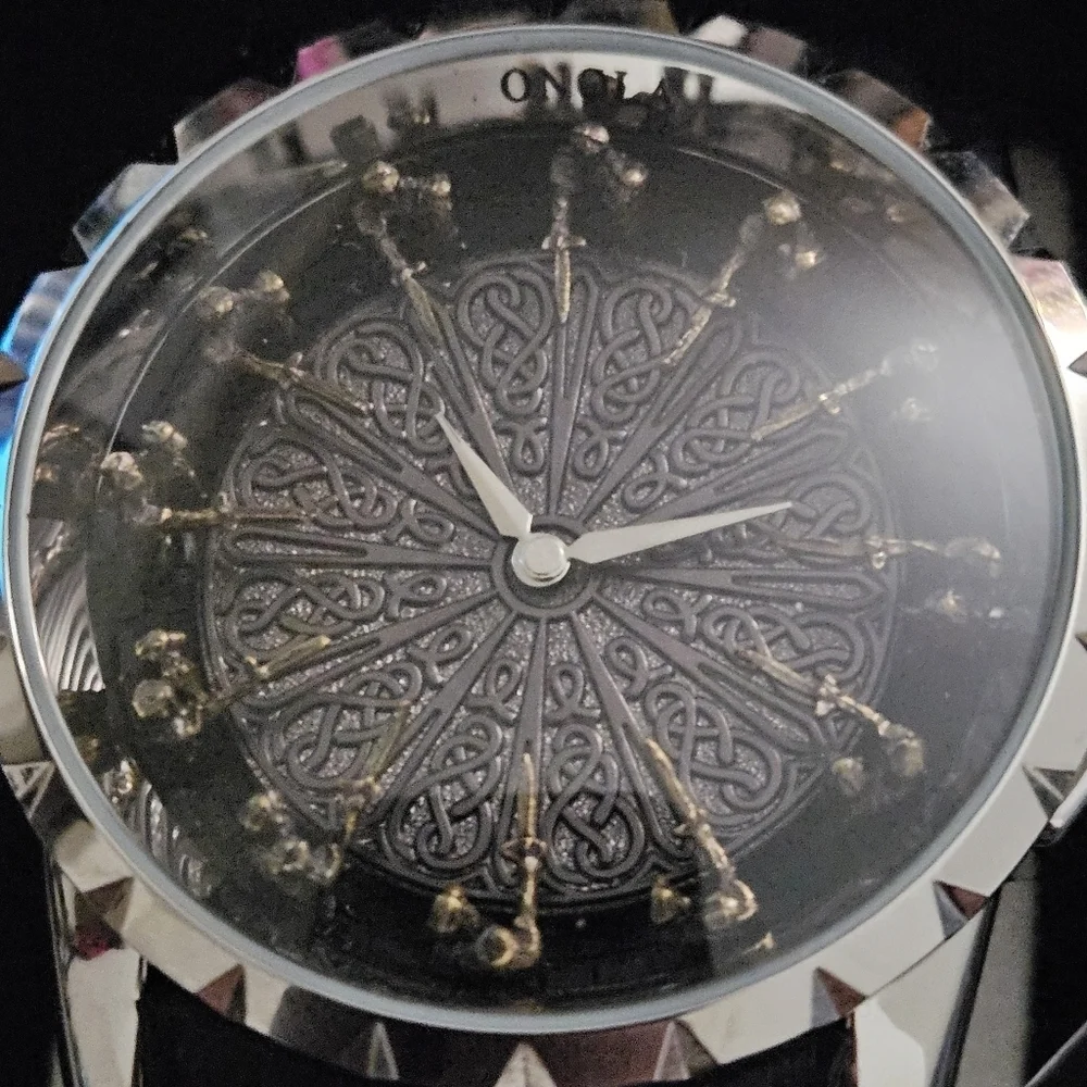 STUNNING ONOLA MILITARY WATCH NEW WITH TAGS AND BOX - Picture 6 of 7